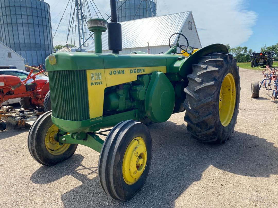 Image of John Deere 830 Primary image