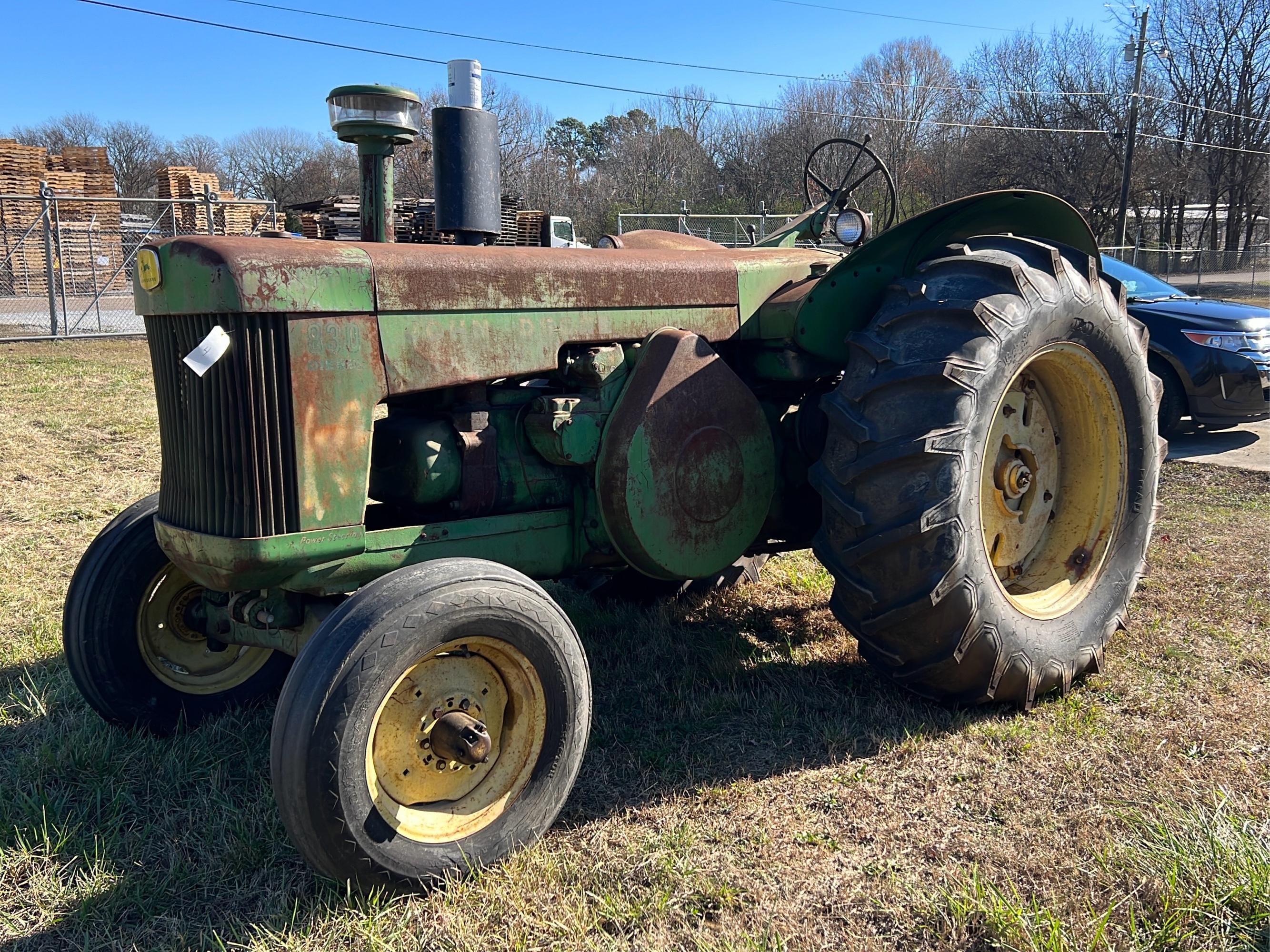 Main image John Deere 830