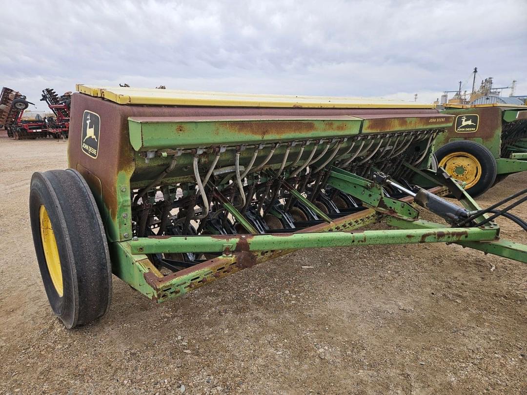 Image of John Deere 8300 Primary image