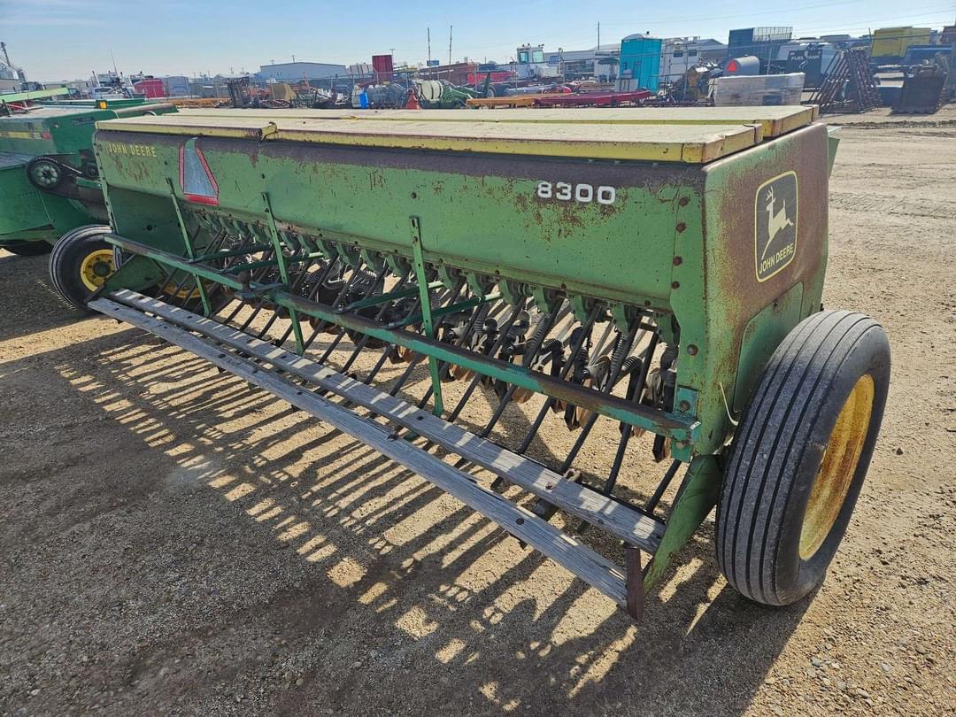 Image of John Deere 8300 Primary image