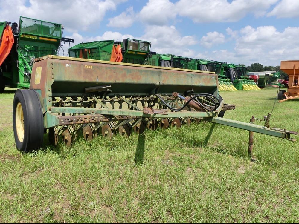 Image of John Deere 8300 Primary image