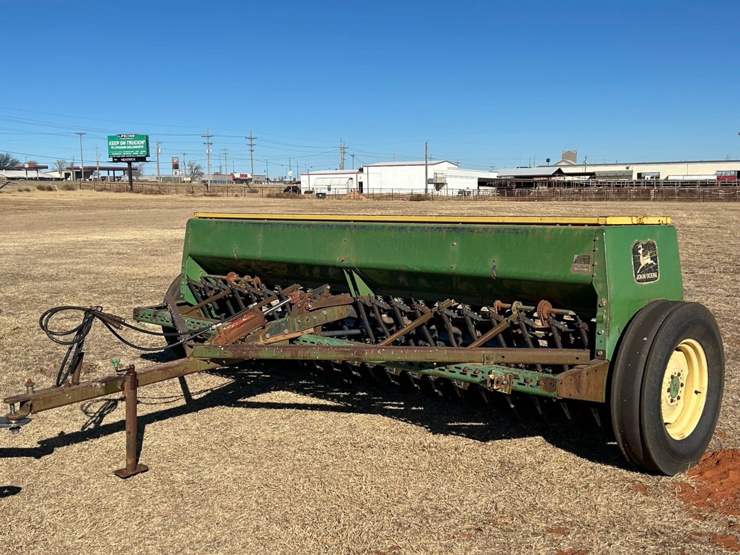 John Deere 8300 Equipment Image0