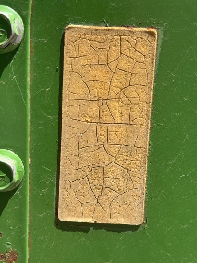 Image of John Deere 8300 equipment image 4