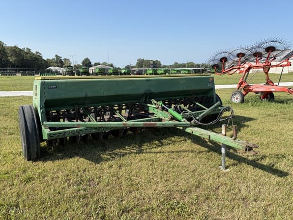 Image of John Deere 8300 Primary image
