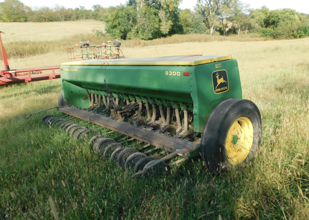 Image of John Deere 8300 Image 0