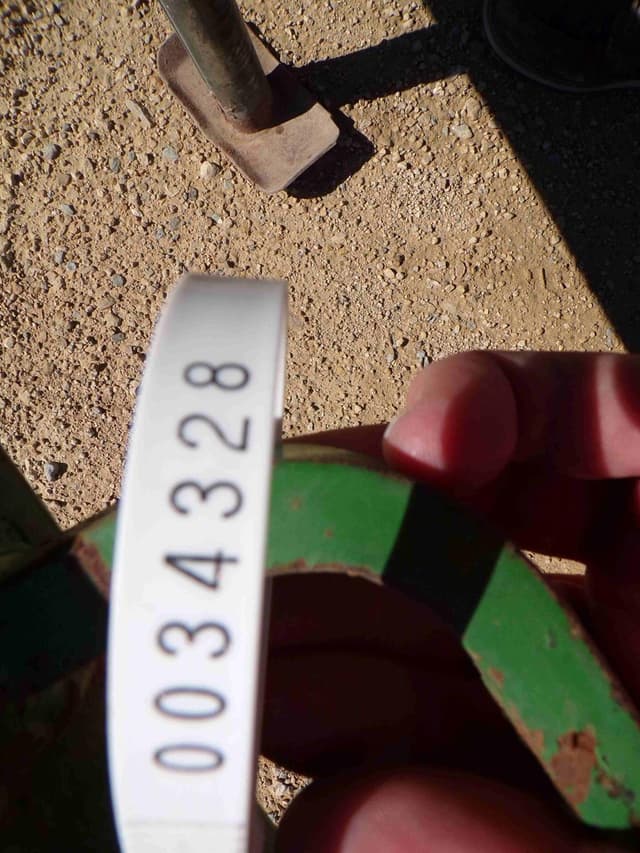 Image of John Deere 8300 equipment image 1