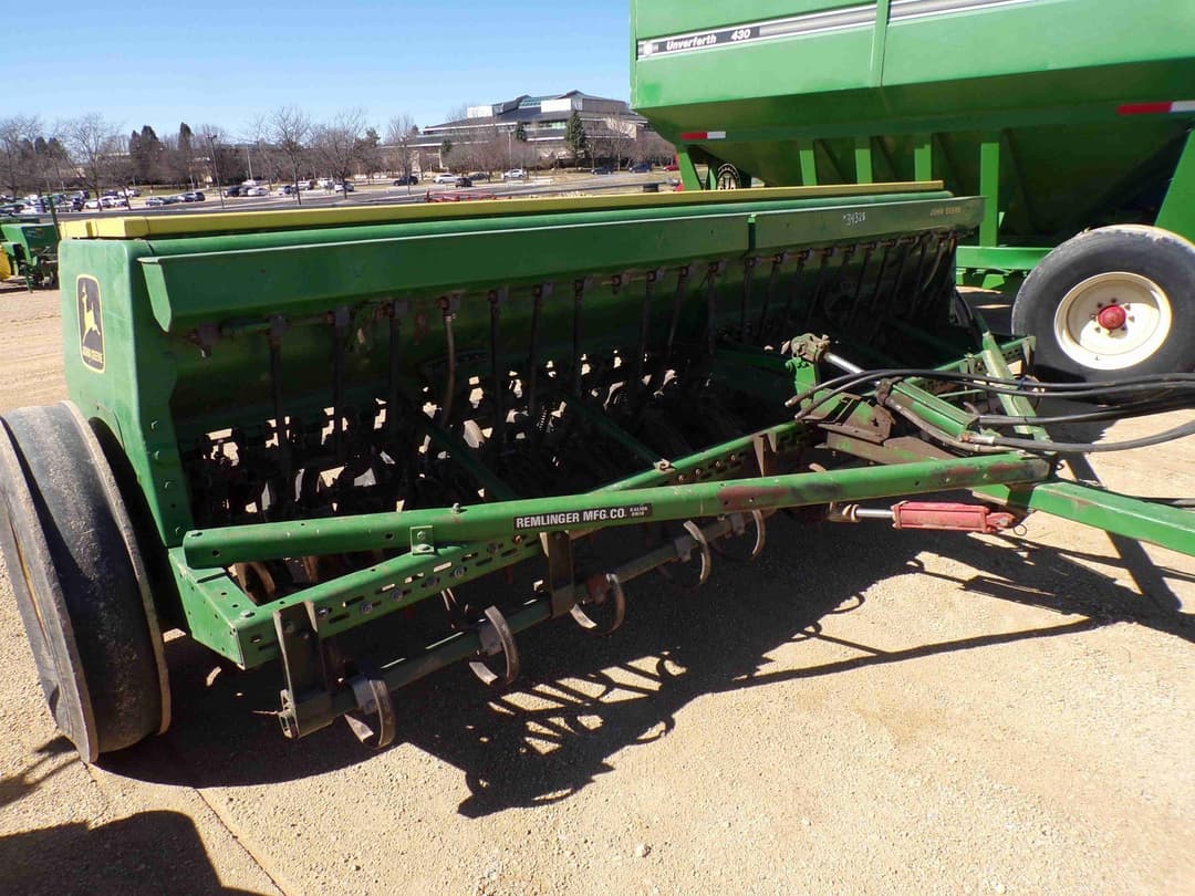 Image of John Deere 8300 Primary image