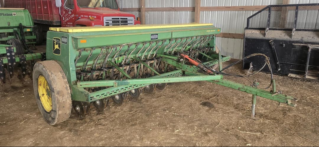 Image of John Deere 8300 Primary image