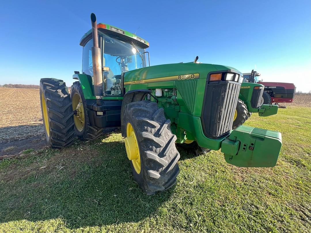 Image of John Deere 8300 Image 0