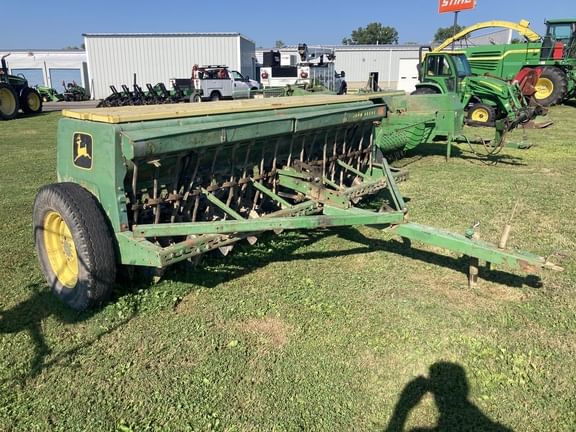 Main image John Deere 8300