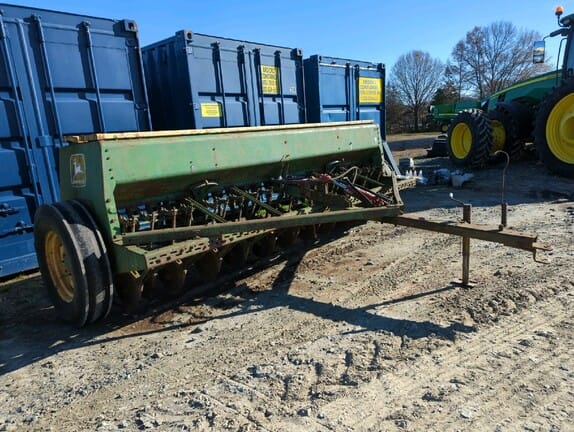 Main image John Deere 8300