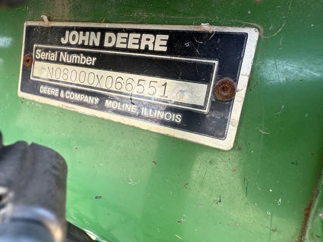 Image of John Deere 8300 equipment image 3