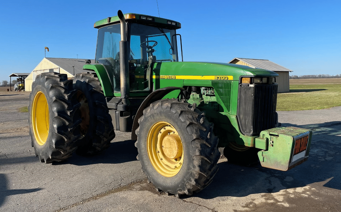 Main image John Deere 8300