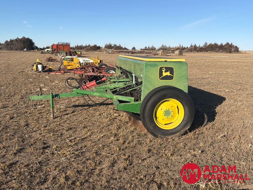 Image of John Deere 8300 Primary image