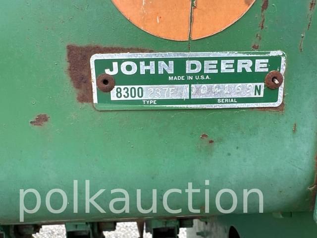 Image of John Deere 8300 equipment image 1