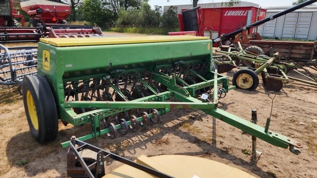 Image of John Deere 8300 Primary image