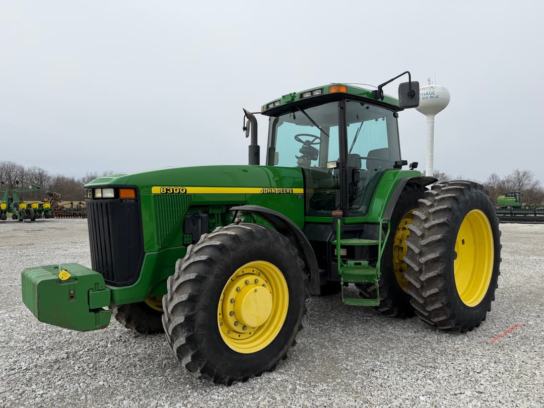Image of John Deere 8300 Primary image