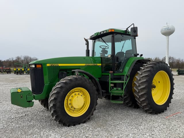 Image of John Deere 8300 equipment image 3