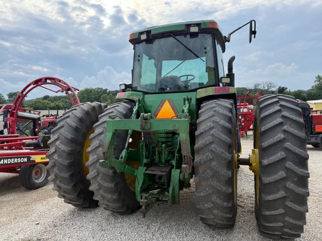 Image of John Deere 8300 equipment image 4
