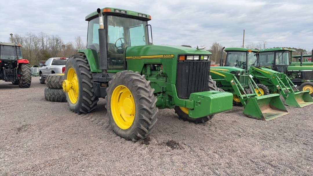 Image of John Deere 8300 Primary image
