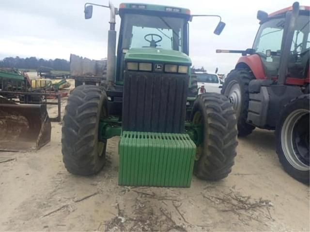 Image of John Deere 8300 equipment image 1