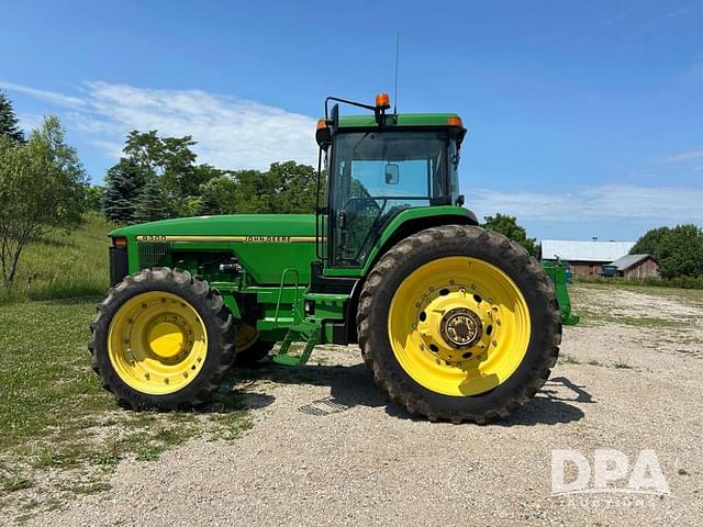 Image of John Deere 8300 equipment image 2