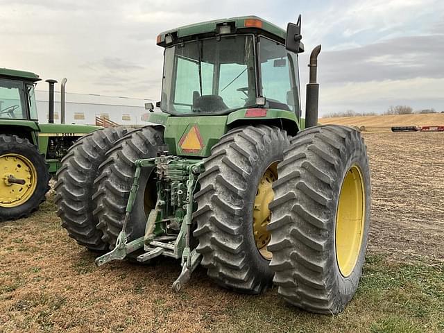 Image of John Deere 8300 equipment image 3