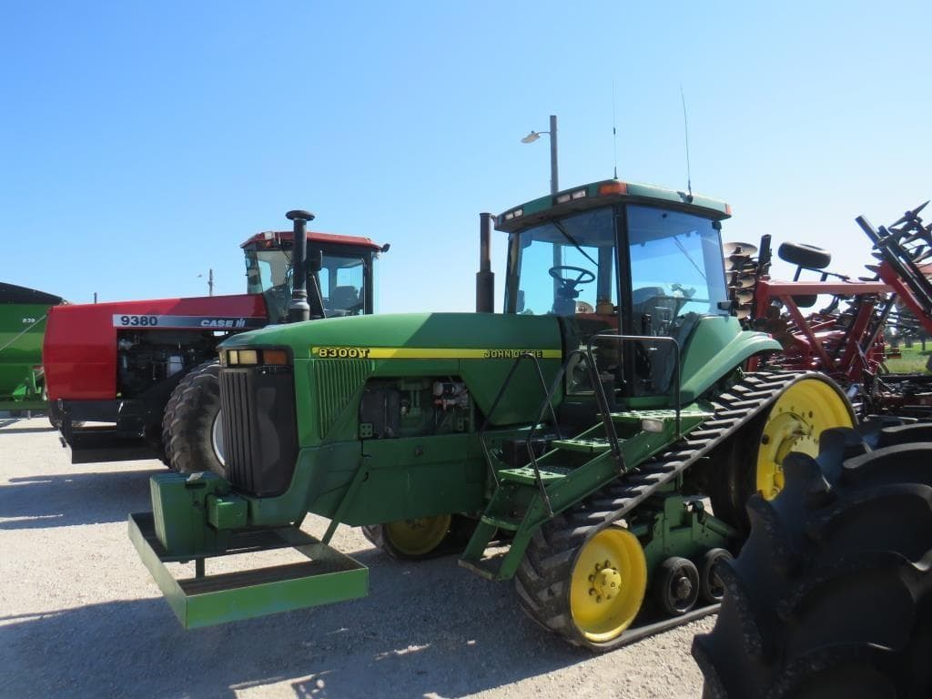 Image of John Deere 8300T Primary image