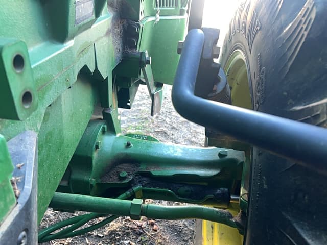 Image of John Deere 8310 equipment image 3