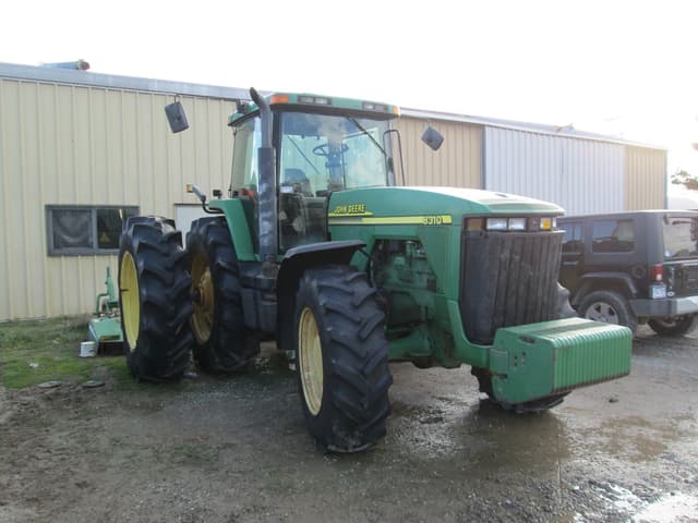 Image of John Deere 8310 equipment image 1