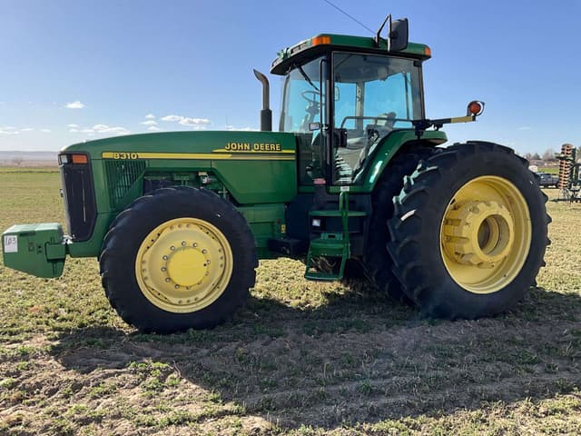 Image of John Deere 8310 equipment image 4