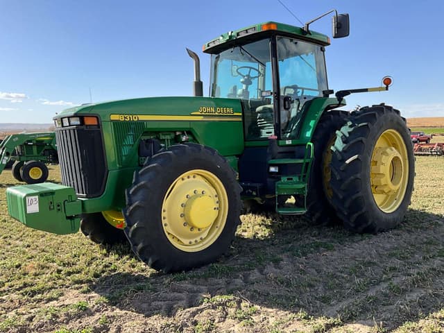 Image of John Deere 8310 equipment image 1
