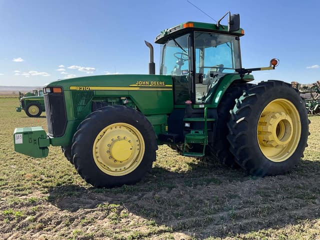 Image of John Deere 8310 equipment image 3