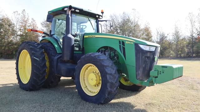 Image of John Deere 8310R equipment image 1