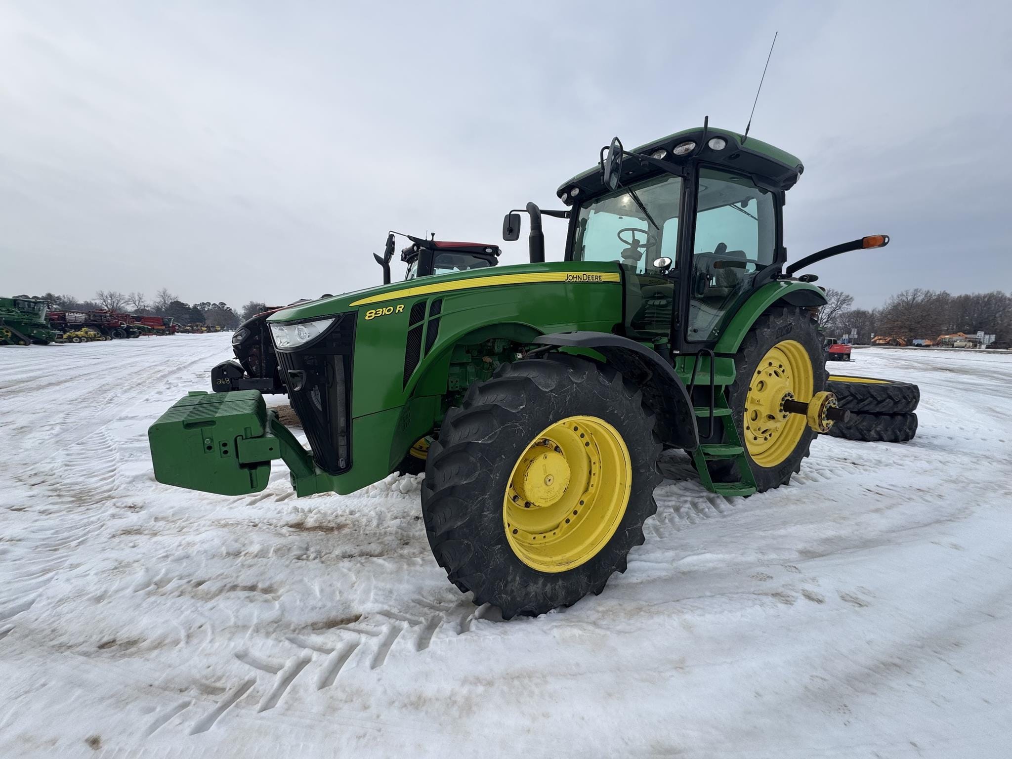 John Deere 8310R Equipment Image0