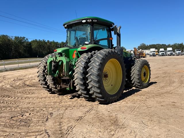 Image of John Deere 8310R equipment image 4