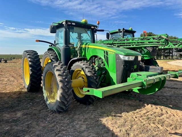 John Deere 8310R Equipment Image0