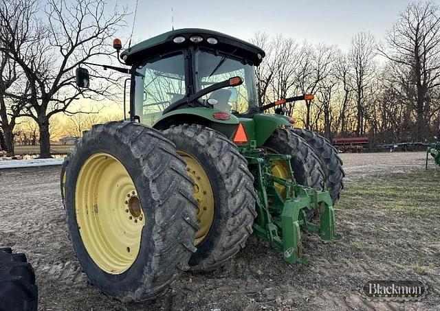 Image of John Deere 8310R equipment image 2