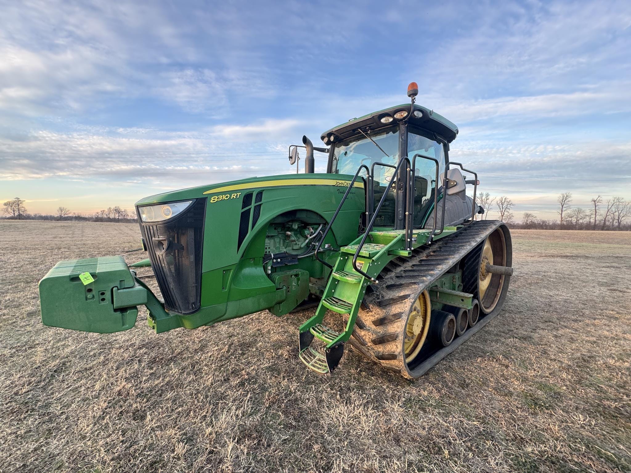 John Deere 8310RT Equipment Image0