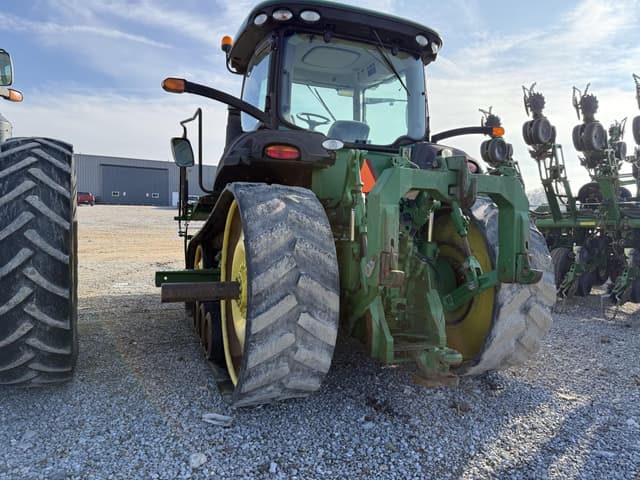 Image of John Deere 8310RT equipment image 3