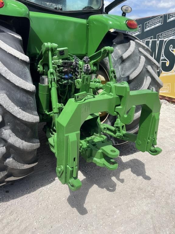 Image of John Deere 8320R equipment image 2
