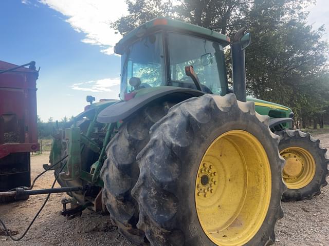 Image of John Deere 8320 equipment image 3