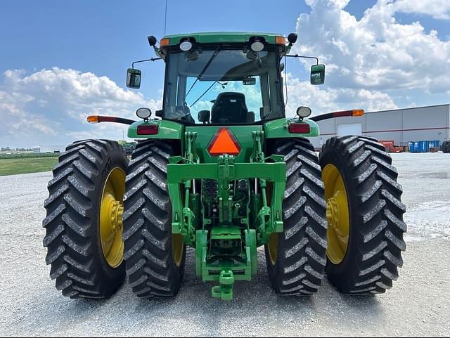 Image of John Deere 8320 equipment image 3