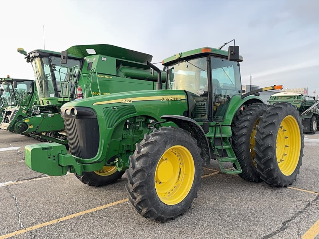 Image of John Deere 8320 Primary image