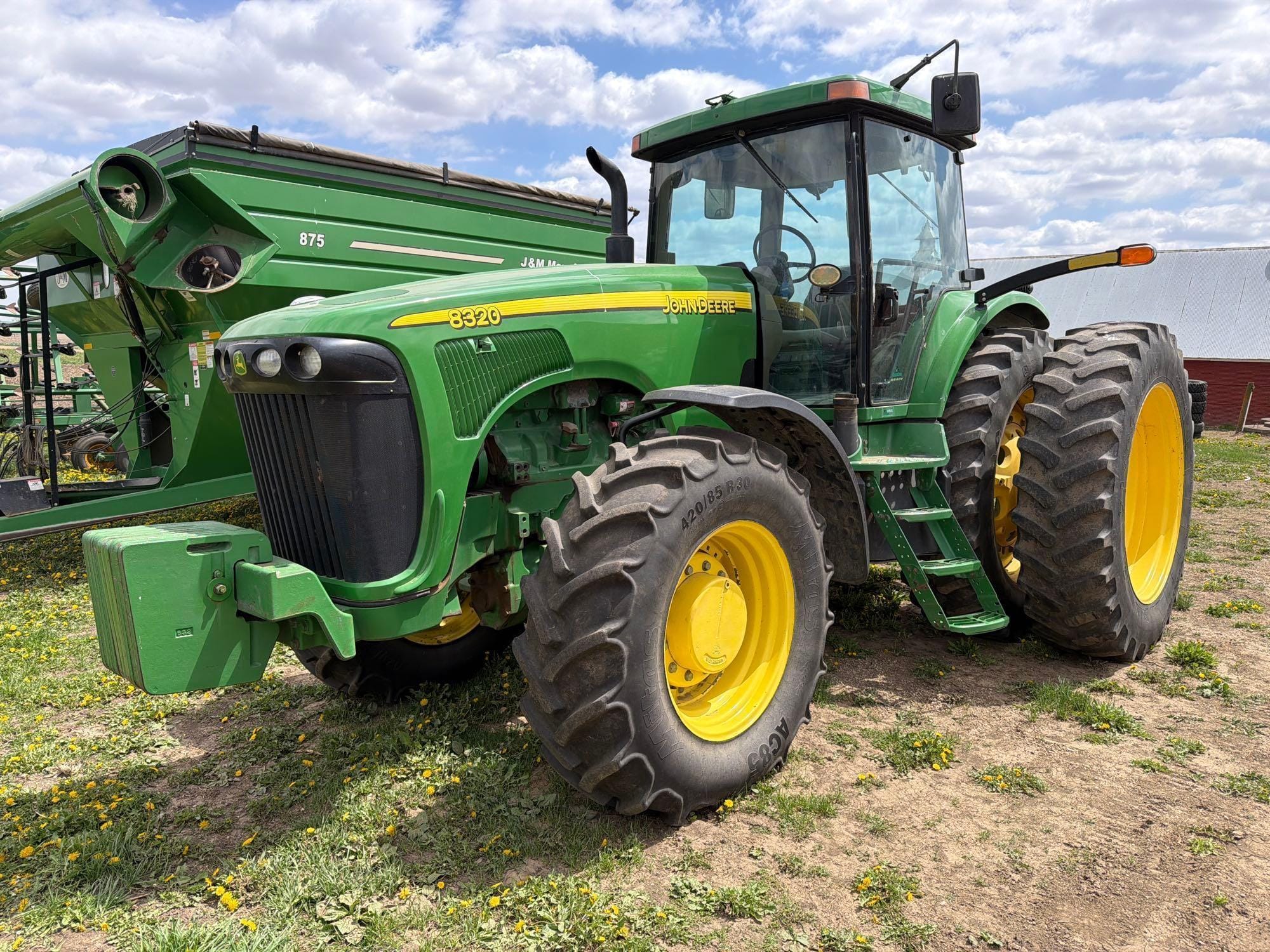John Deere 8320 Equipment Image0