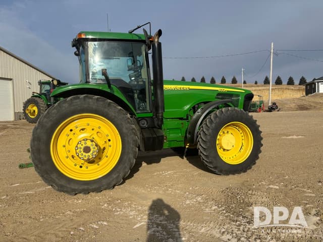 Image of John Deere 8320 equipment image 4