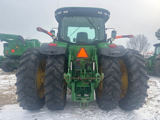 Image of John Deere 8320R equipment image 3
