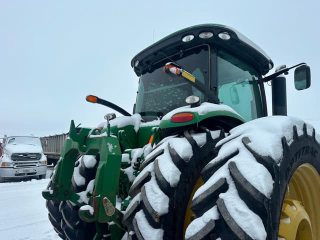 Image of John Deere 8320R equipment image 4