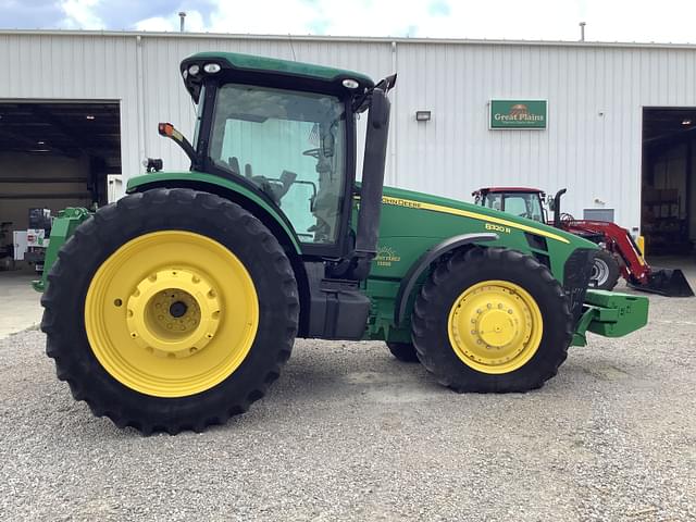 Image of John Deere 8320R equipment image 1