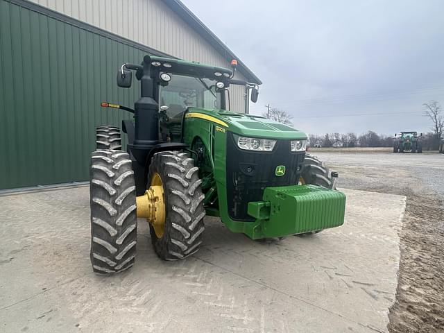 Image of John Deere 8320R equipment image 1